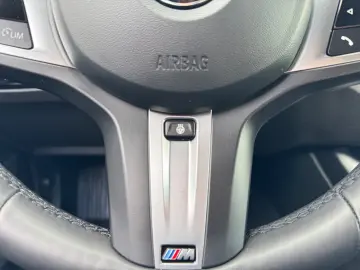 318i Lim. M-Sport HUD/RFK GARANTIE bis 06/2029