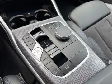 318i Lim. M-Sport HUD/RFK GARANTIE bis 06/2029