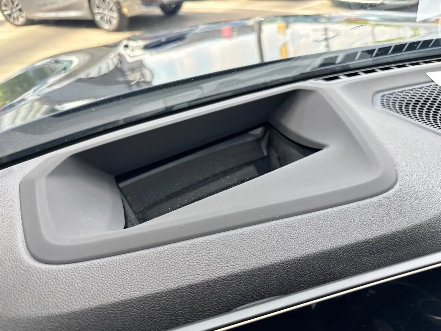 318i Lim. M-Sport HUD/RFK GARANTIE bis 06/2029