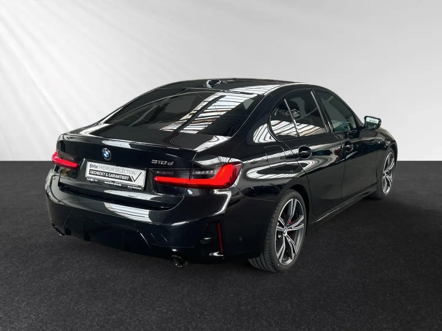 318d M Sport Pro|19