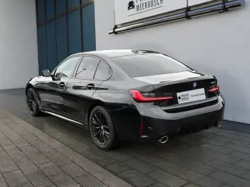 320i M Sport MMRY/ACC/ADAPTLED/GLASDACH/HIFI/LED