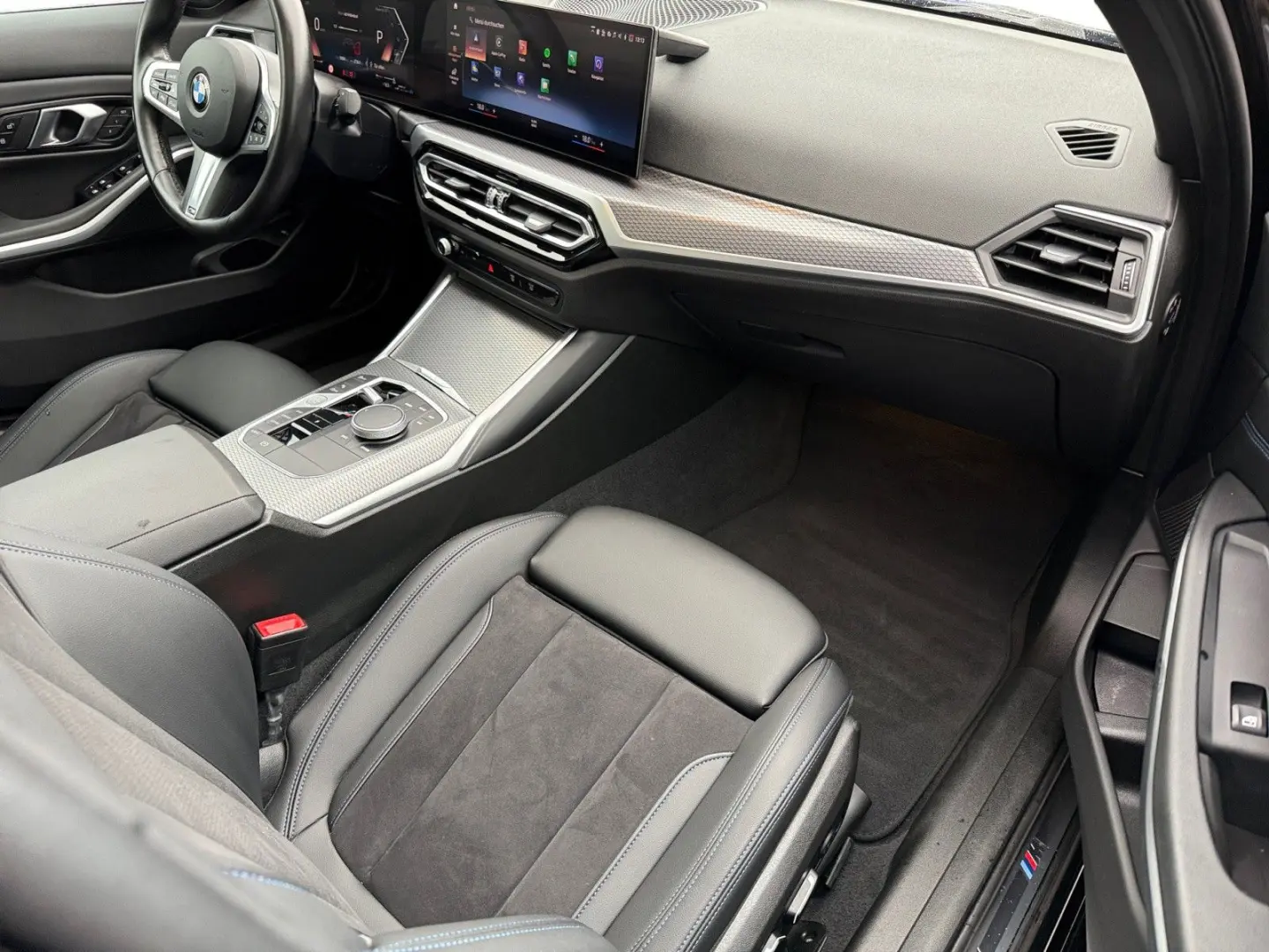 320i M Sport MMRY/ACC/ADAPTLED/GLASDACH/HIFI/LED