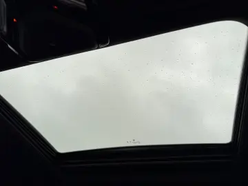 320i M Sport MMRY/ACC/ADAPTLED/GLASDACH/HIFI/LED