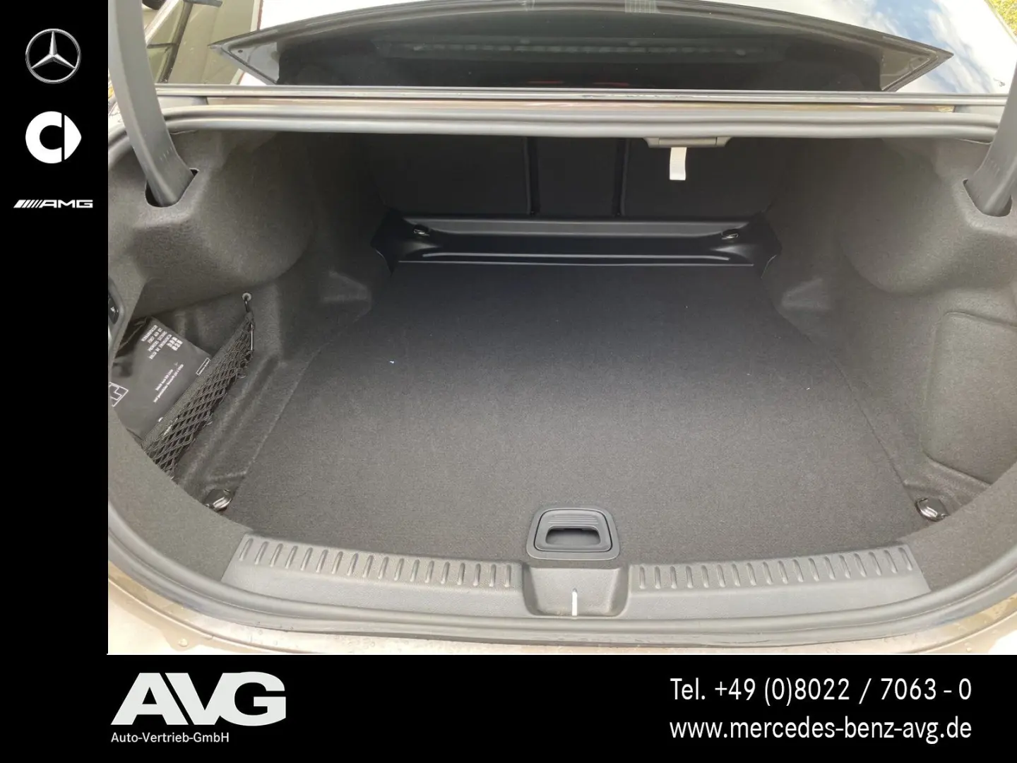E 220 d 4M EXCLUSIVE Prem Pano Distr Burm DigLig