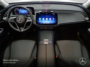E 200 Avantgarde Advanced/PANO/LED/DISTR/19