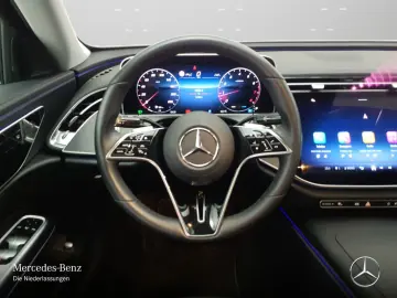 E 200 Avantgarde Advanced/PANO/LED/DISTR/19