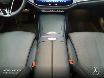 E 200 Avantgarde Advanced/PANO/LED/DISTR/19
