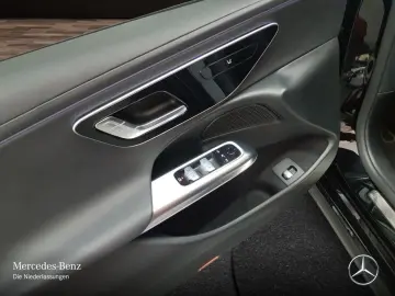 E 200 Avantgarde Advanced/PANO/LED/DISTR/19