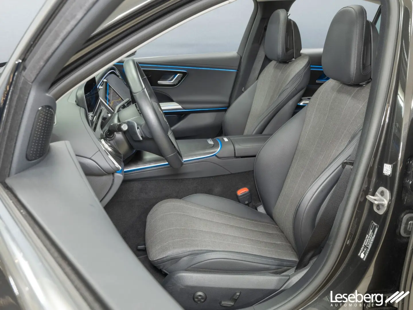 E 220 d Limousine LED / Pano /Kamera /Ambiente
