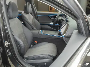 E 220 d Limousine LED / Pano /Kamera /Ambiente