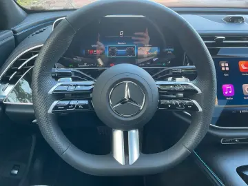 E 200 Limo AMG Night PanoD Dist 360K Superscreen
