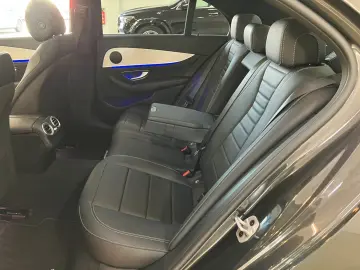 E 220 d AMG Pano Multibeam Distr Night RüCam