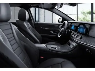 E 220 d AMG-Sport/Pano/Burm/AHK/HUD/Night/Distr