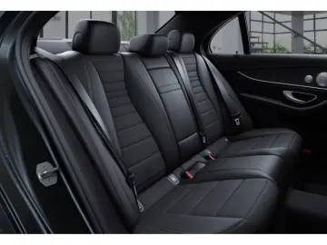 E 220 d AMG-Sport/Pano/Burm/AHK/HUD/Night/Distr