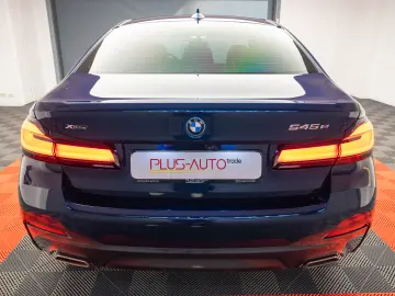 BMW 545e xDrive Pachet M Plug in Hybrid