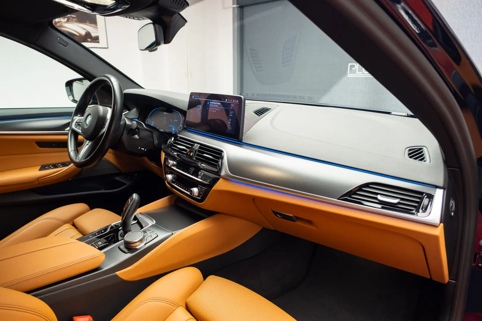 BMW 545e xDrive Pachet M Plug in Hybrid