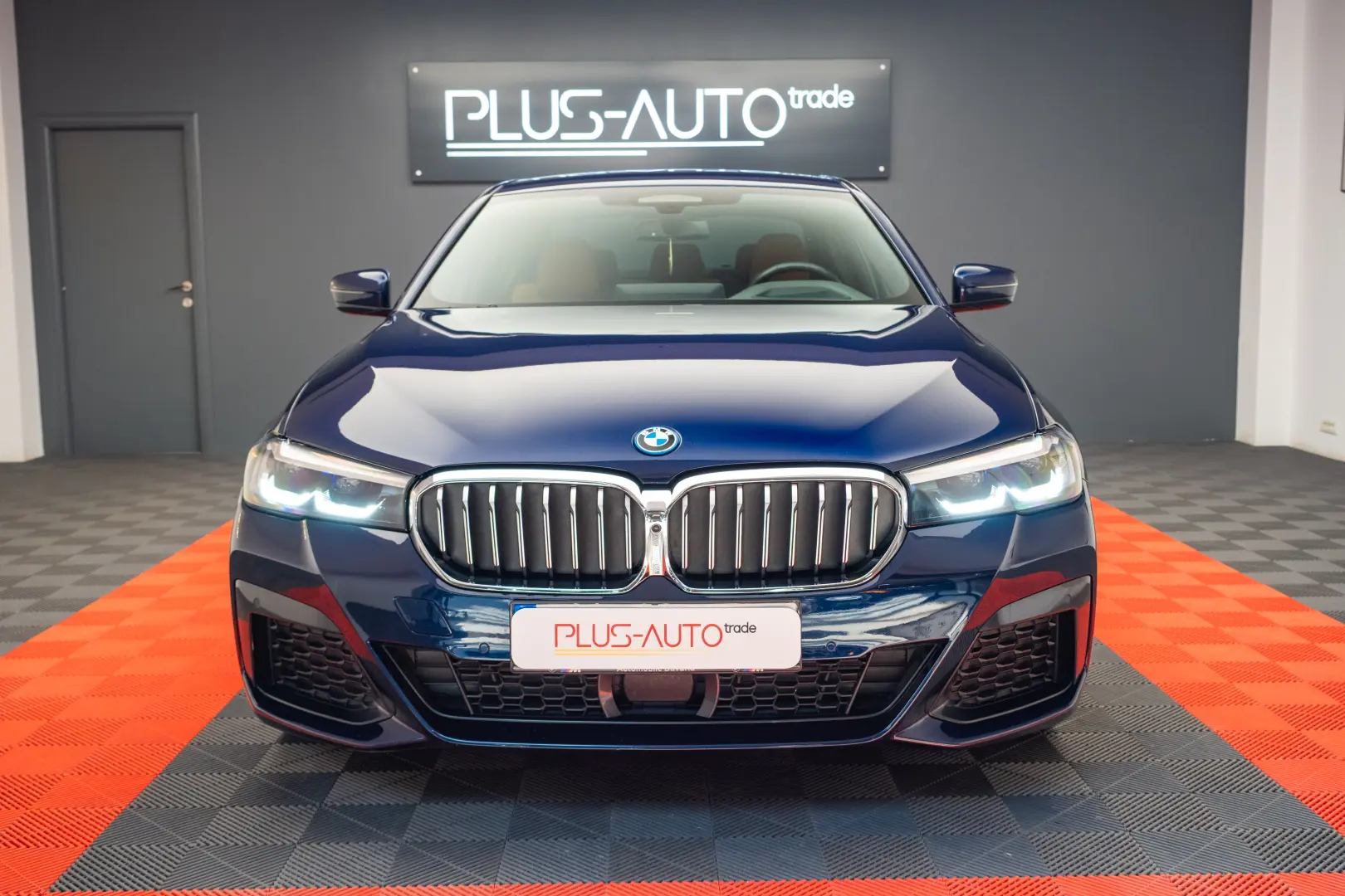 BMW 545e xDrive Pachet M Plug in Hybrid