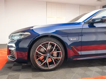 BMW 545e xDrive Pachet M Plug in Hybrid