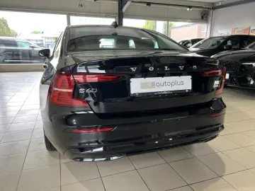 S60 T8 Ultimate Dark Recharge AWD B&W Massage