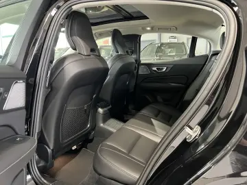 S60 T8 Ultimate Dark Recharge AWD B&W Massage