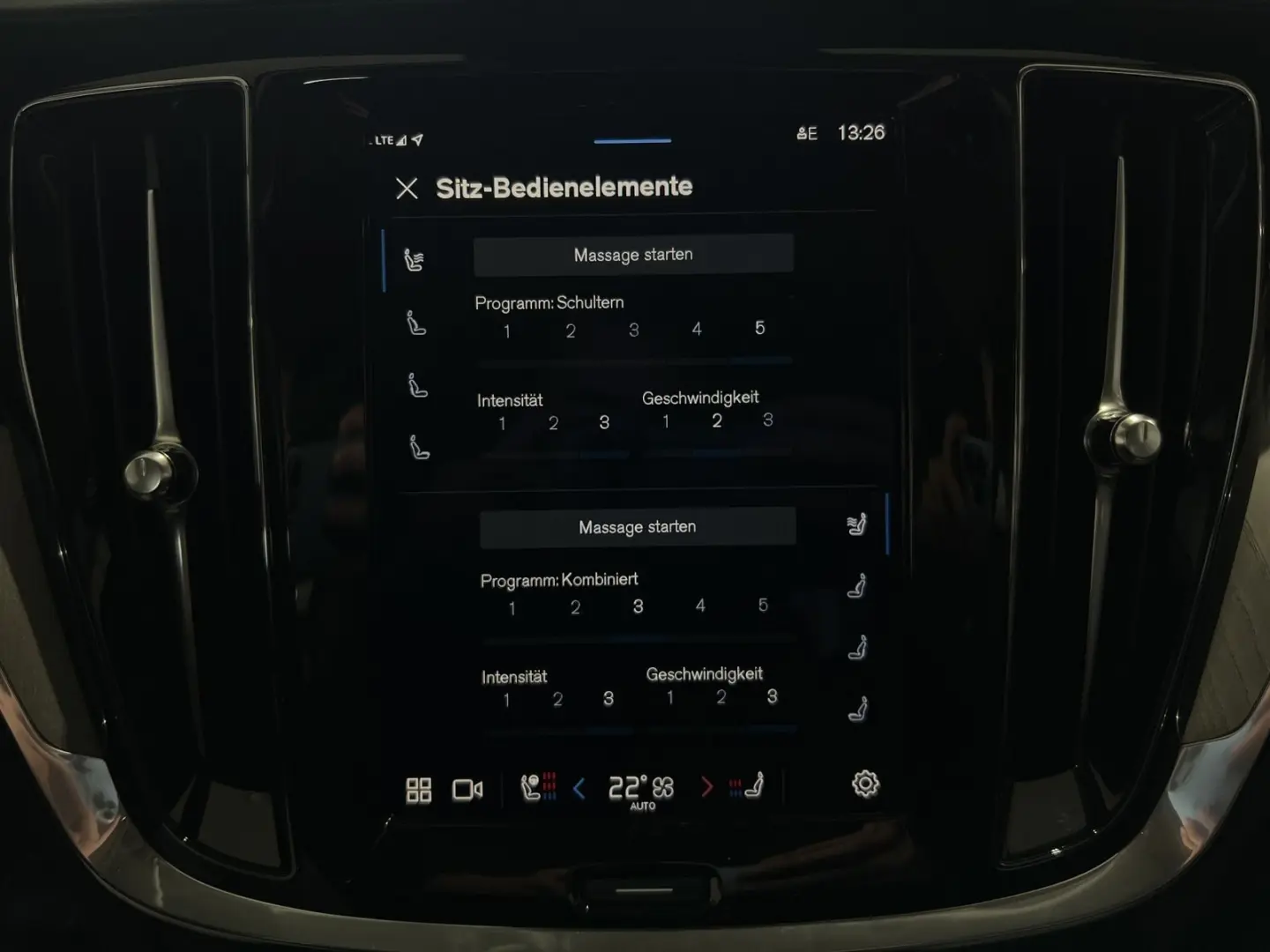S60 T8 Ultimate Dark Recharge AWD B&W Massage