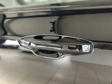 S60 T8 Ultimate Dark Recharge AWD B&W Massage