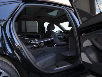 Audi A8L 60 TFSIe lang exclusive