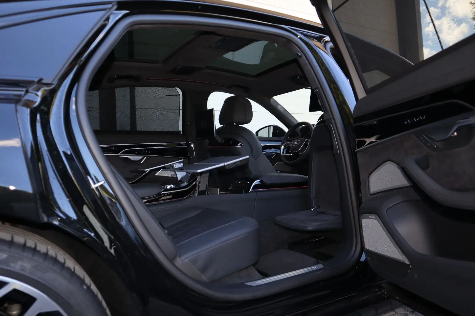 Audi A8L 60 TFSIe lang exclusive