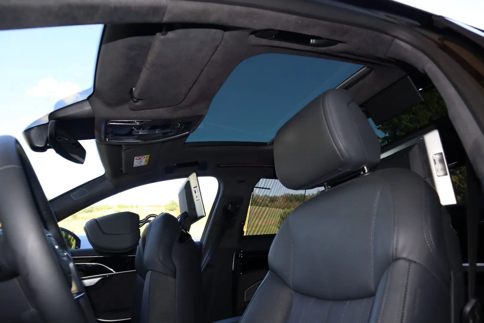 Audi A8L 60 TFSIe lang exclusive