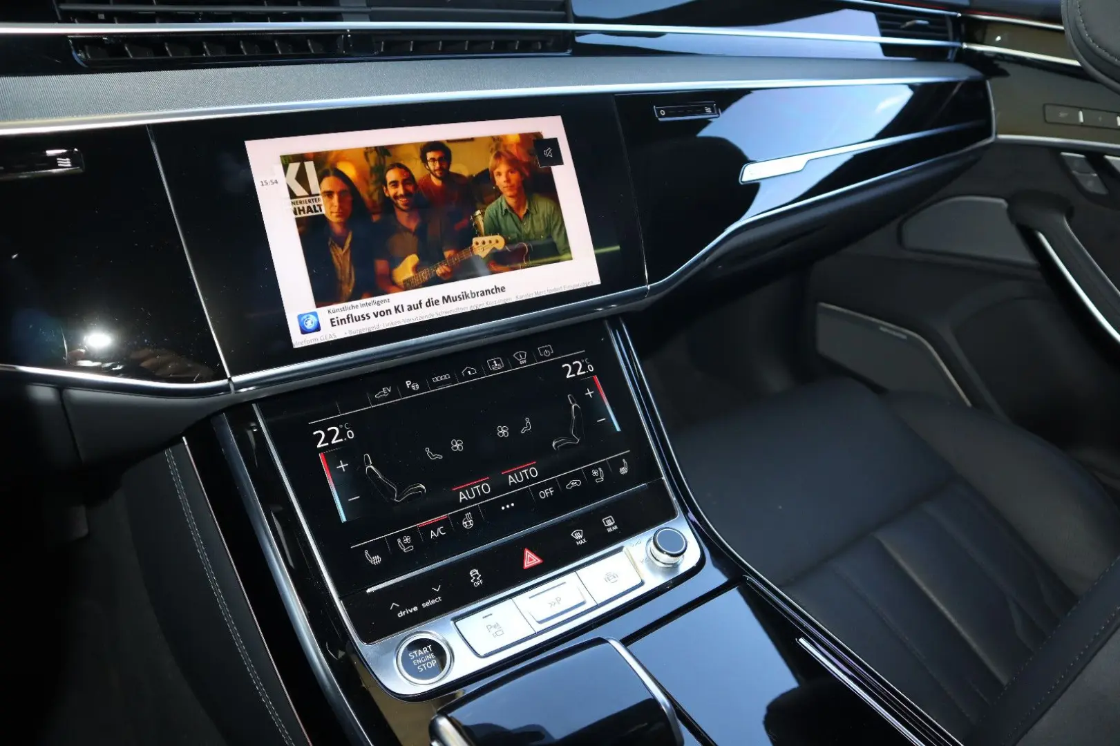 Audi A8L 60 TFSIe lang exclusive