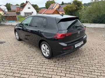 Golf VIII Life 1.5 eTSI 7-DSG KAMERA LED HUD