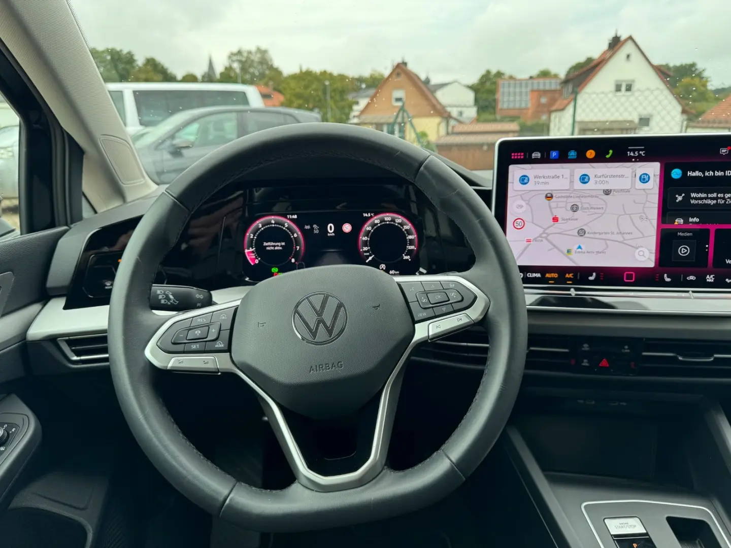 Golf VIII Life 1.5 eTSI 7-DSG KAMERA LED HUD
