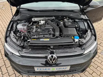 Golf VIII Life 1.5 eTSI 7-DSG KAMERA LED HUD