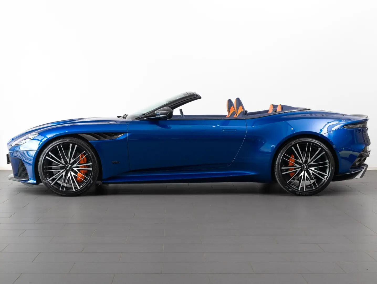 Aston Martin DBS Volante 5.2l V12,  PPF