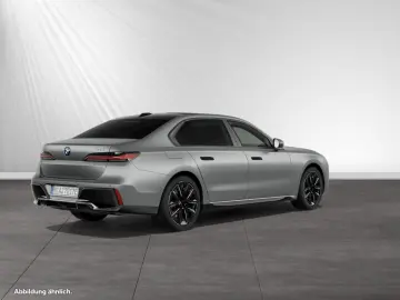 750e xDrive Individual/Frozen|M Sport Pro|B&W