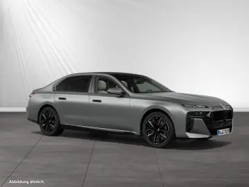 750e xDrive Individual/Frozen|M Sport Pro|B&W