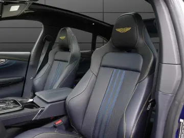 Aston Martin DBX 707 MY 2025
