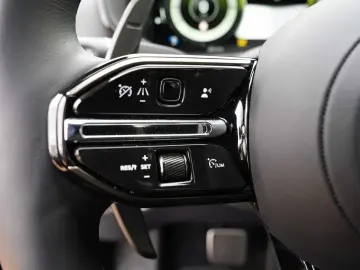 Aston Martin DBX 707 MY 2025