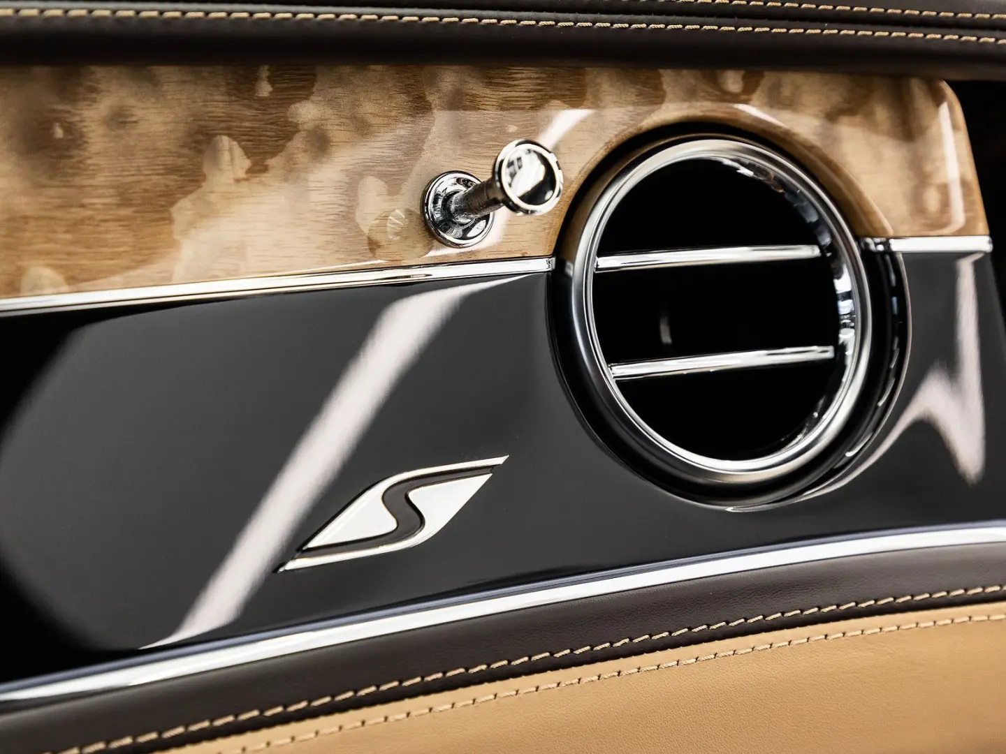 Bentley  Flying Spur S V8