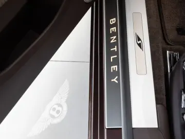 Bentley  Flying Spur S V8