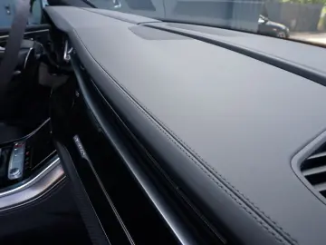 RSQ8 HUD Pano 360° B&O Sitzbelüf 23