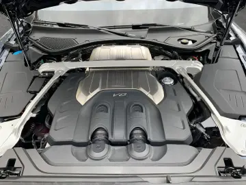 Bentley New Flying Spur V8 Azure
