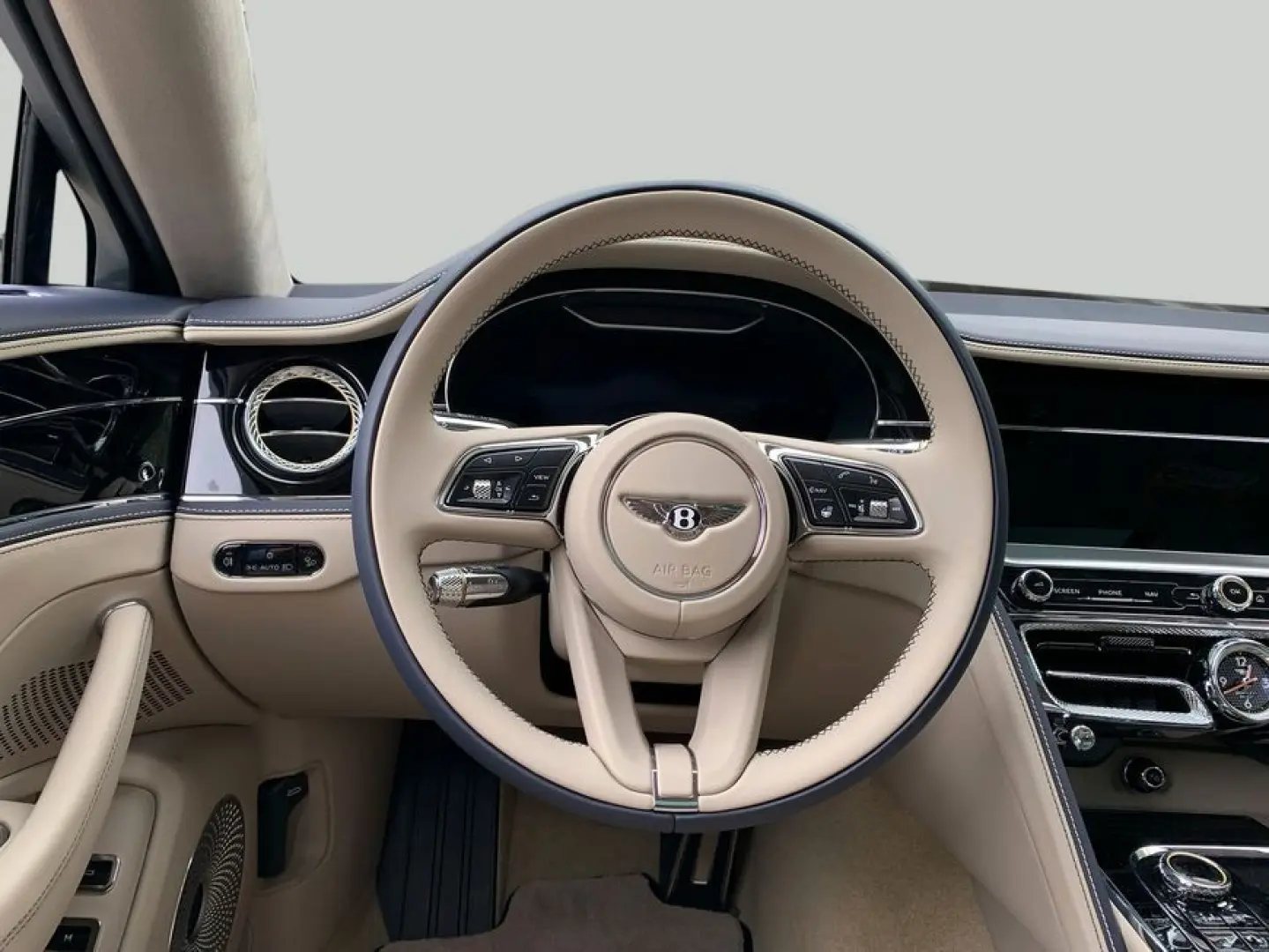 Bentley New Flying Spur V8 Azure