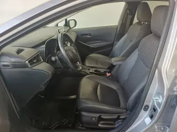 Toyota Corolla 1,8 Hybrid Design