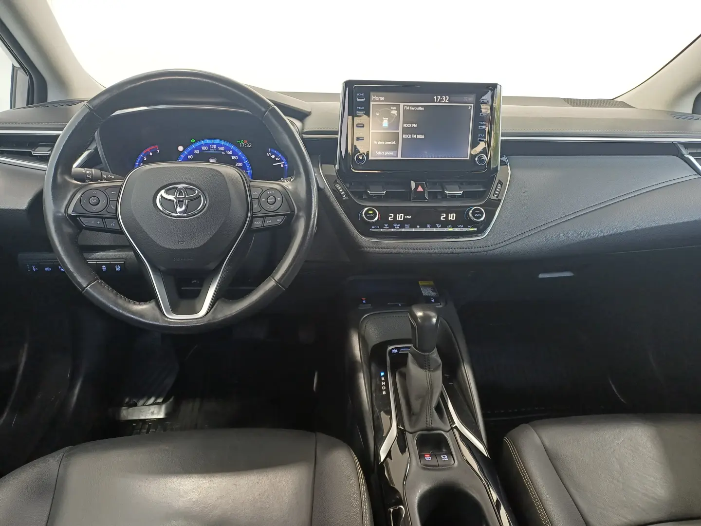 Toyota Corolla 1,8 Hybrid Design