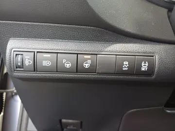 Toyota Corolla 1,8 Hybrid Design