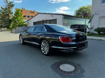 Bentley Flying Spur Mulliner V8 Mulliner REAR Entertain.