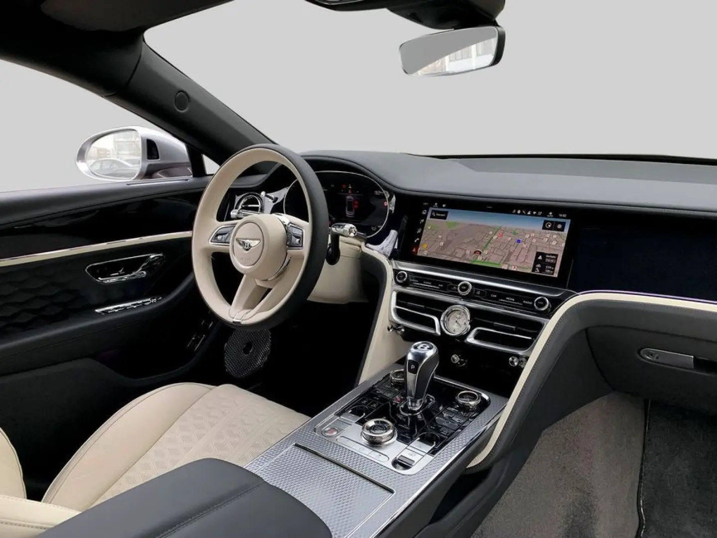 Bentley New Flying Spur V8 Hybrid Mulliner