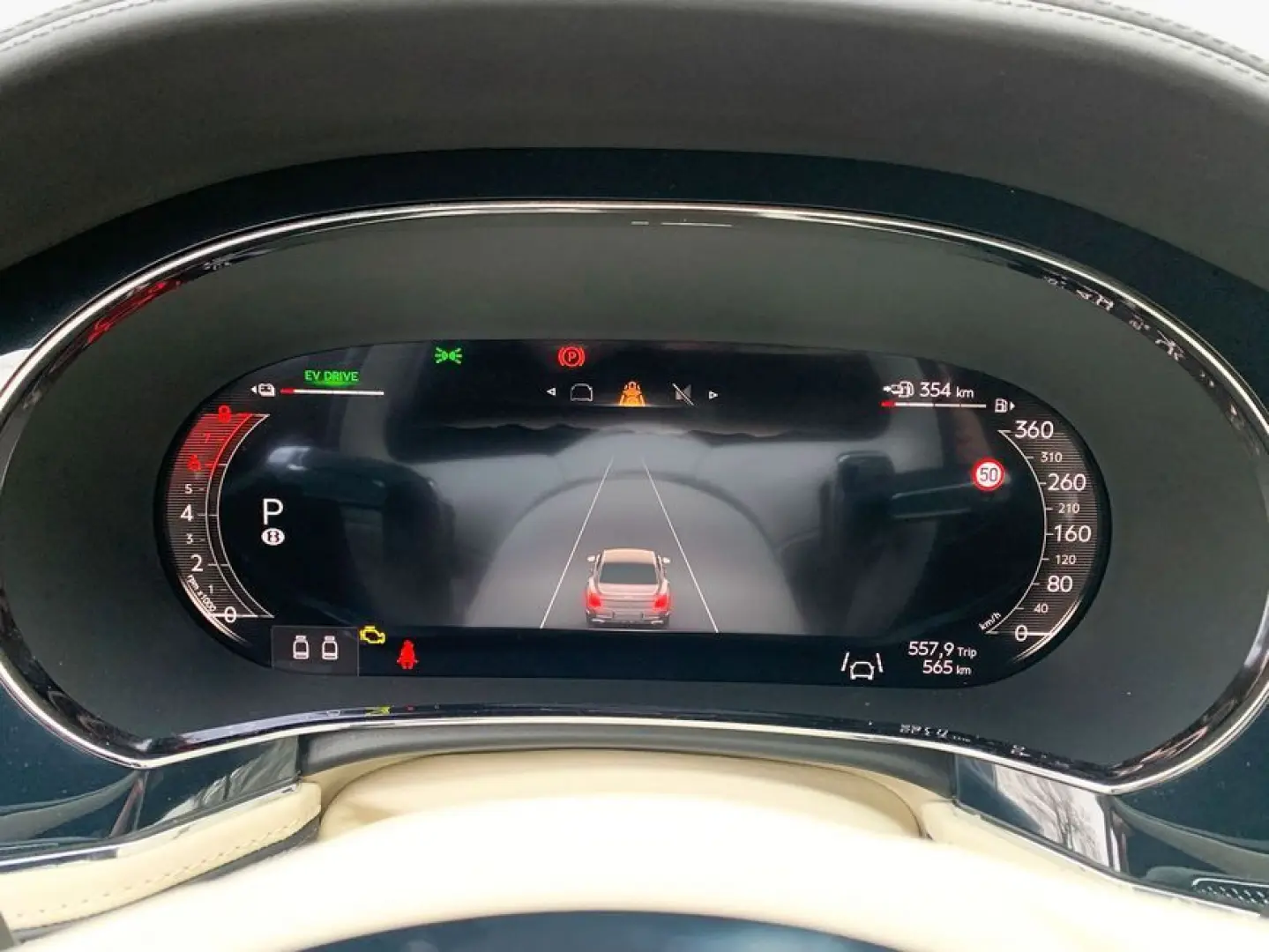 Bentley New Flying Spur V8 Hybrid Mulliner