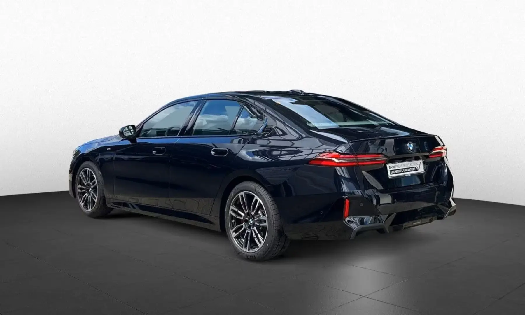 BMW 520i Msport/interior alb/Distronic/HUD